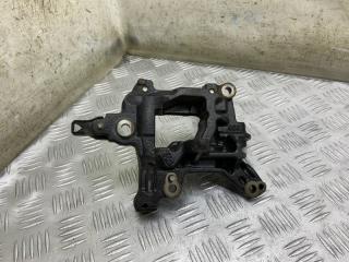 Кронштейн компрессора кондиционера Toyota Camry 2011 контрактная Кронштейн компрессора кондиционера Toyota Camry 2011