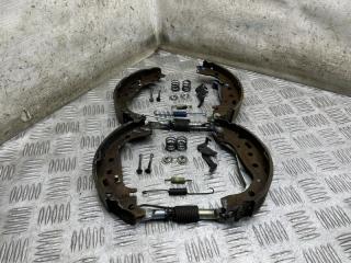 Запчасть ремкомплект стояночного тормоза Toyota Yaris 2002