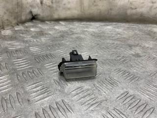 Фонарь подсветки номера Toyota Camry 2014 контрактная Фонарь подсветки номера Toyota Camry 2014