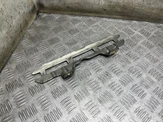 Запчасть кронштейн топливной рейки Nissan X-Trail 2008