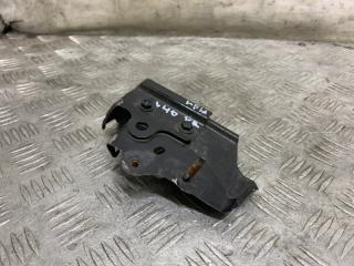 Кронштейн крыла передний правый Toyota Camry 2009