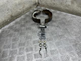 Запчасть ремкомплект стояночного тормоза левый Toyota Highlander 2004