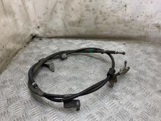 Запчасть трос ручного тормоза левый Toyota Prius 2009