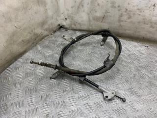 Запчасть трос ручного тормоза правый Toyota Prius 2009