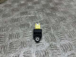 Датчик airbag задний Toyota Camry 2012