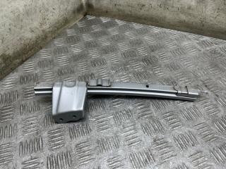 Запчасть направляющая стекла двери передняя левая Toyota Camry 2011