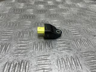 Датчик airbag задний Toyota Camry 2012
