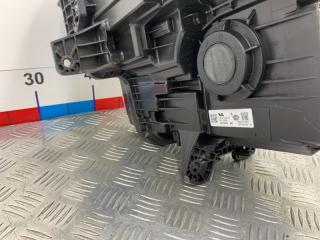 Фара правая L9 2022 L2E15M