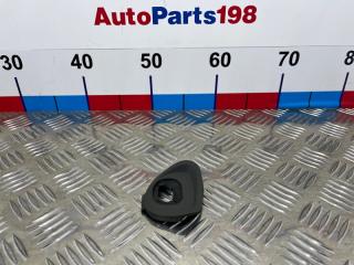 Заглушка правая Toyota Camry 2010