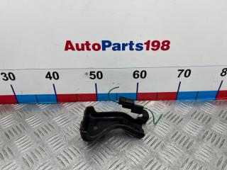 Запчасть кронштейн впускного коллектора Mitsubishi Outlander 2008