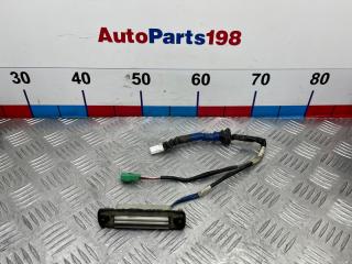 Кнопка открывания багажника Toyota Camry 2010