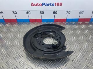 Щит опорный задний правый Toyota Camry 2006