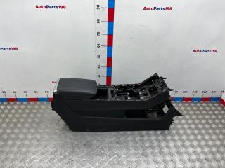 Фото запчасти подлокотник Chery Tiggo 8 Pro 2021 контрактная запчасть Запчасть подлокотник Chery Tiggo 8 Pro 2021