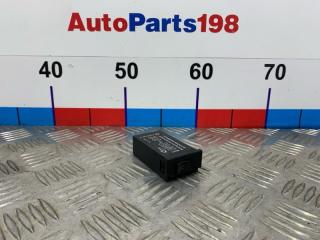 Запчасть кнопка многофункциональная Toyota Carina E 1993