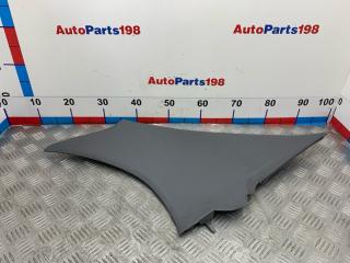 Запчасть обшивка стойки задняя правая Toyota Carina E 1992