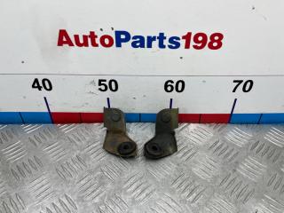 Кронштейн радиатора Nissan X-Trail 2003