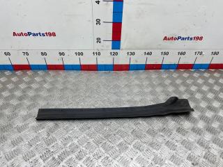 Уплотнитель двери нижний задний правый Chery Tiggo 8 2021