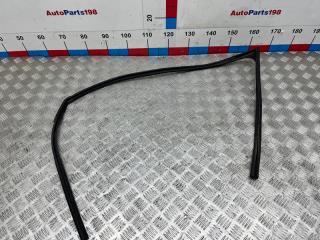 Уплотнитель стекла передний левый Chery Tiggo 8 2021 контрактная Уплотнитель стекла передний левый Chery Tiggo 8 2021