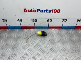 Датчик airbag задний Toyota Camry 2013