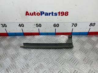 Запчасть направляющая стекла двери передняя правая Toyota Carina E 1992