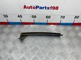Запчасть направляющая стекла двери передняя правая Toyota Carina E 1993