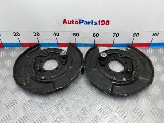 Щит опорный задний Toyota Camry 2011