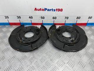 Щит опорный задний Toyota Camry 2015