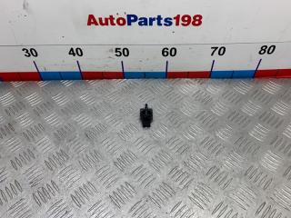 Форсунка омывателя Toyota Camry 2014 контрактная Форсунка омывателя Toyota Camry 2014