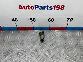 Запчасть форсунка топливная Toyota Avensis 2000