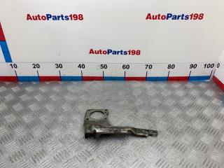 Запчасть кронштейн впускного коллектора Toyota Carina E 1994