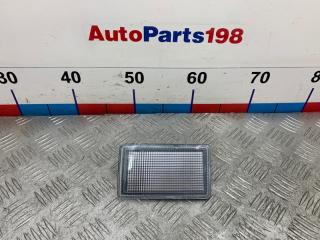 Запчасть отражатель в бампер передний правый Volkswagen Golf 1991 - 2000