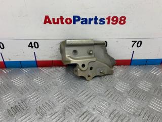 Кронштейн крыла передний правый Toyota Camry 2008