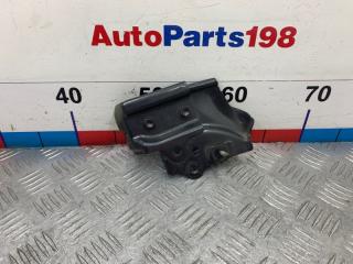 Кронштейн крыла передний правый Toyota Camry 2008