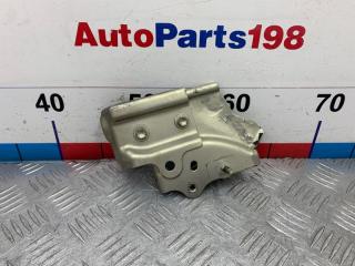 Кронштейн крыла передний правый Toyota Camry 2009