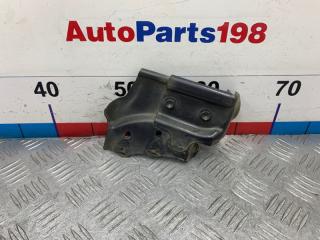 Кронштейн крыла передний левый Toyota Camry 2010