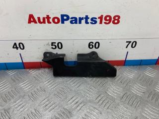 Заглушка левая Toyota Camry 2004