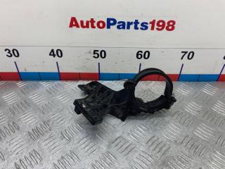 Кронштейн радиатора BMW 6-Series 2012