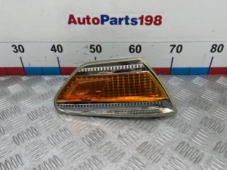 Запчасть указатель поворота правый Toyota Mark 2 1999