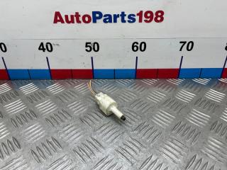 Запчасть датчик включения стопсигнала Toyota Camry 2012