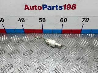 Запчасть датчик включения стопсигнала Toyota Camry 2013