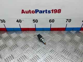 Фото запчасти датчик включения стопсигнала Toyota Corolla 2006 контрактная запчасть Запчасть датчик включения стопсигнала Toyota Corolla 2006