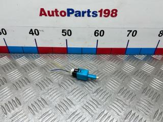 Запчасть датчик включения стопсигнала Toyota Passo 2015