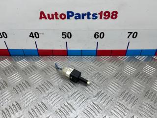 Запчасть датчик включения стопсигнала Suzuki Grand Vitara 2004