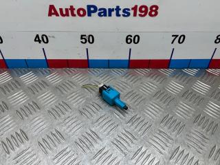 Запчасть датчик включения стопсигнала Toyota Roomy 2019