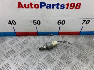 Фото запчасти датчик включения стопсигнала Toyota Land Cruiser Prado 2001 контрактная запчасть Запчасть датчик включения стопсигнала Toyota Land Cruiser Prado 2001