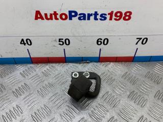 Запчасть крепление глушителя Toyota Camry 2015