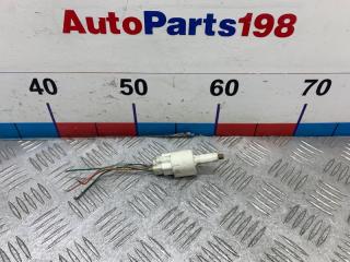 Запчасть датчик включения стопсигнала Toyota Camry 2013