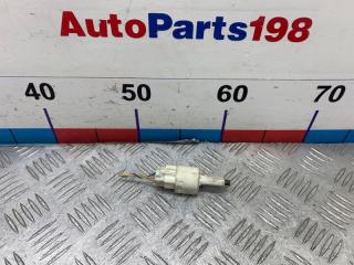 Запчасть датчик включения стопсигнала Toyota Camry 2011