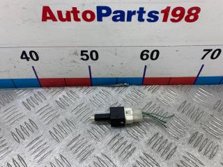 Запчасть датчик включения стопсигнала Suzuki Swift 2003