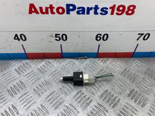Запчасть датчик включения стопсигнала Suzuki Swift 2004